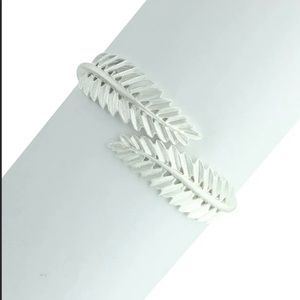 Takobia Silver Leaf Hinged Bangle Bracelet NEW